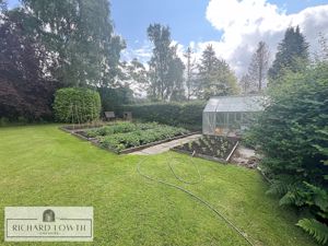 Beautiful Garden- click for photo gallery